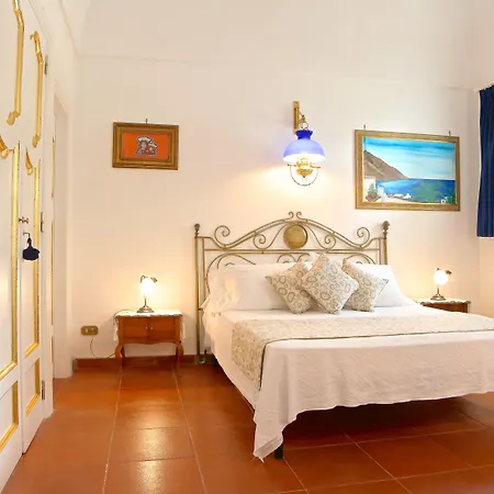 La Casa di Peppe Guest House&Villa-3